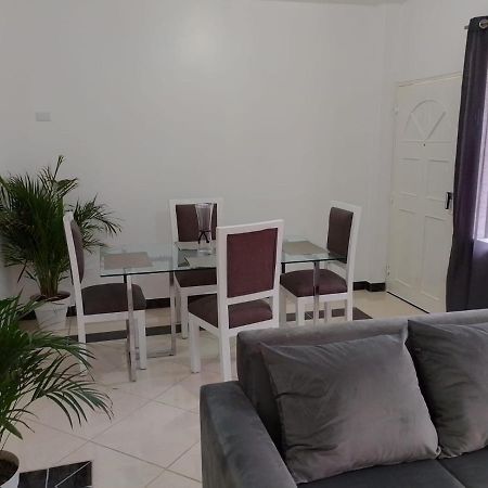Comfortable 3-Bedroom Apartment, Close To The American Consulate Guayaquil Exterior photo